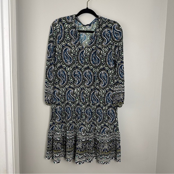 Tommy Hilfiger Dresses & Skirts - Tommy Hilfiger Dress Long Sleeve V-Neck Lightweight Size 4